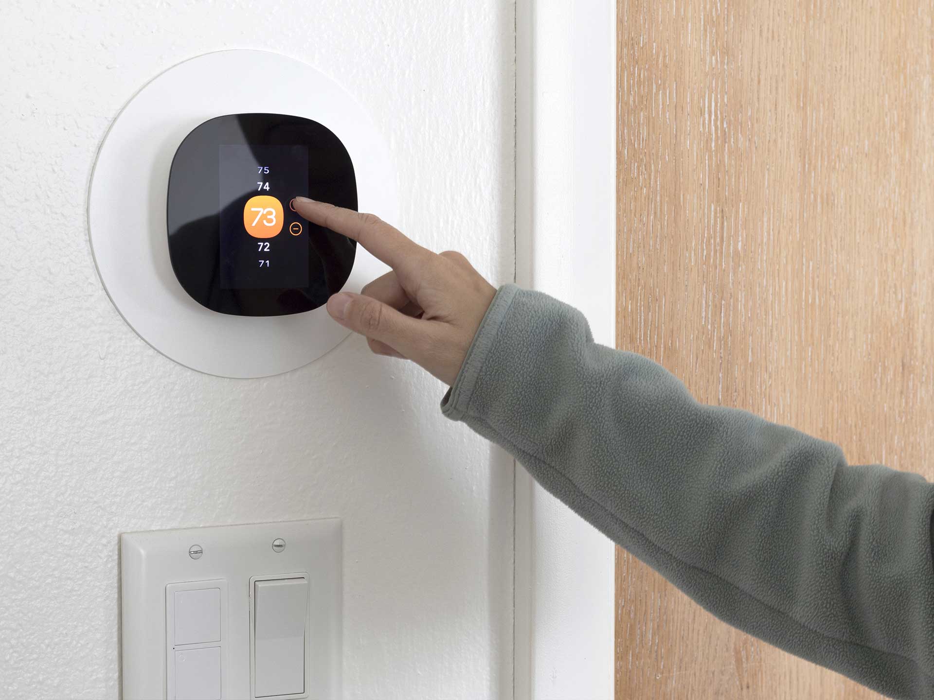How to Set Your Thermostat During Fall